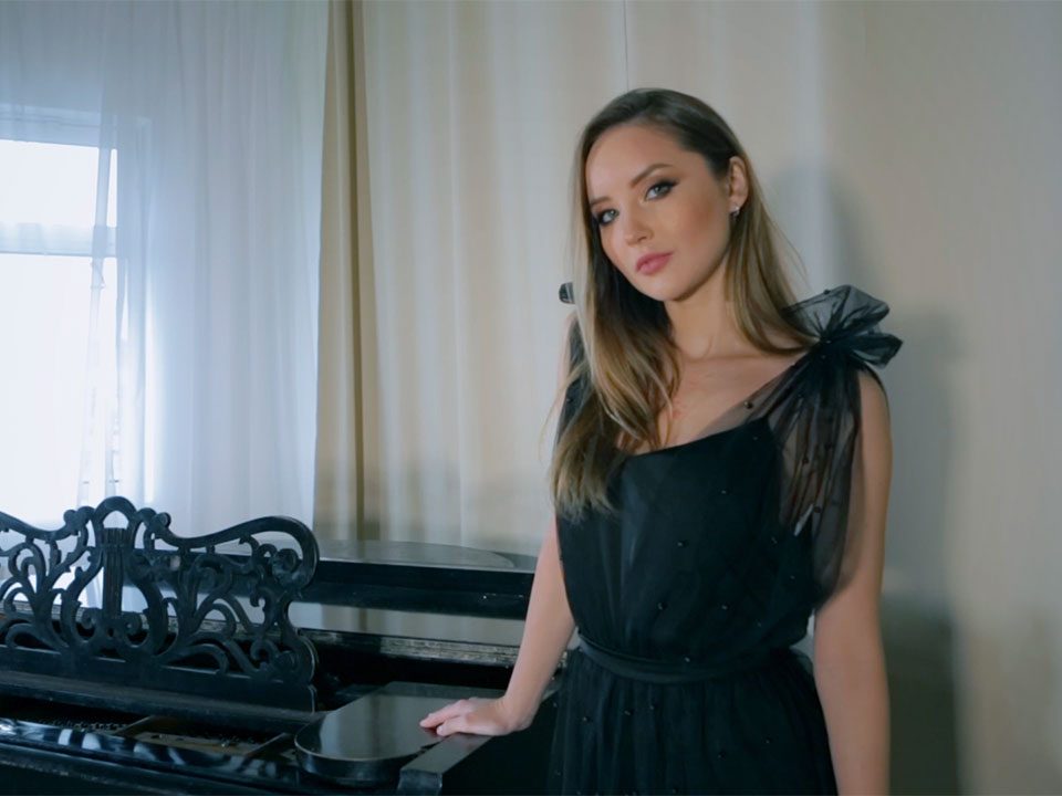 Презентационное видео новой коллекции одежды Виктории Плужник